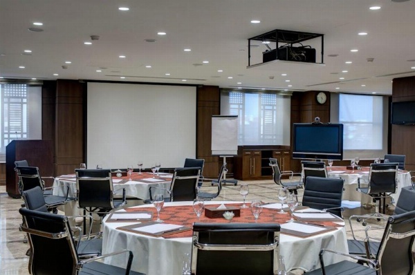 Crowne Plaza Madinah image 23
